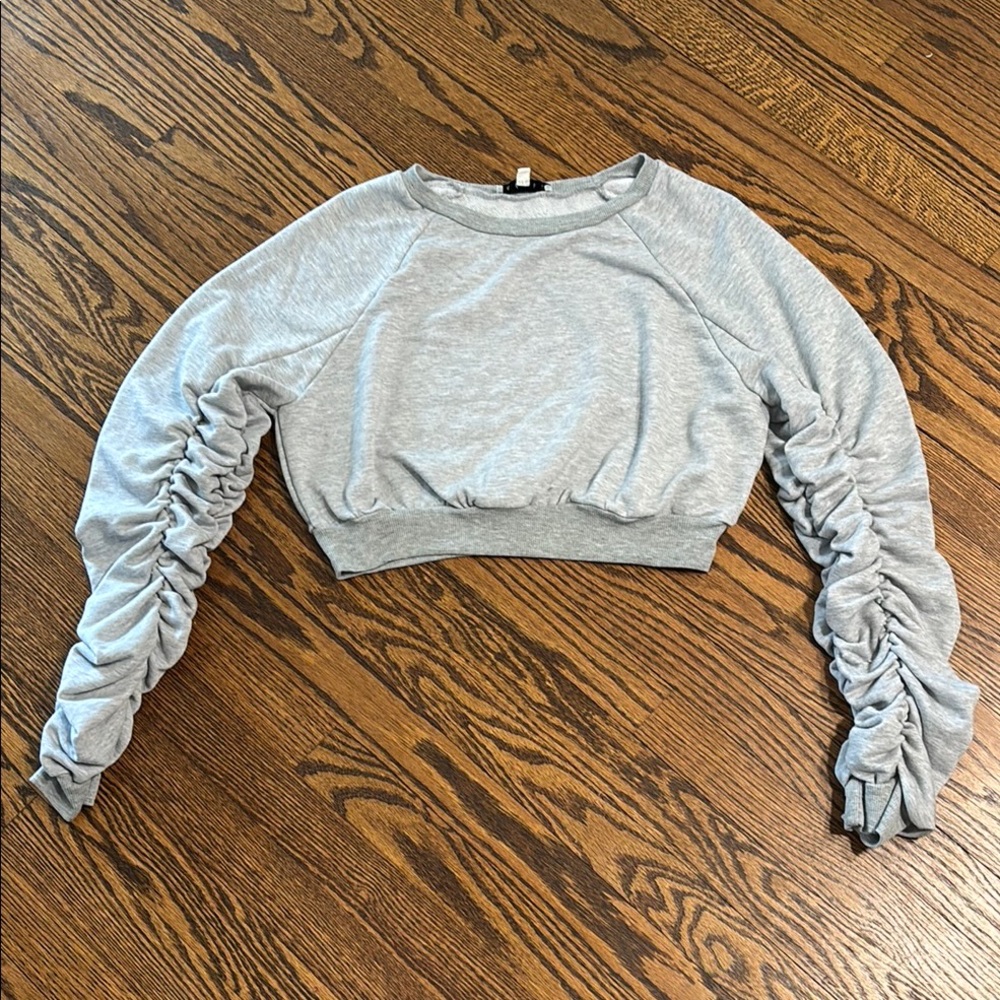 Gray Ruched Sleeve Crop Top